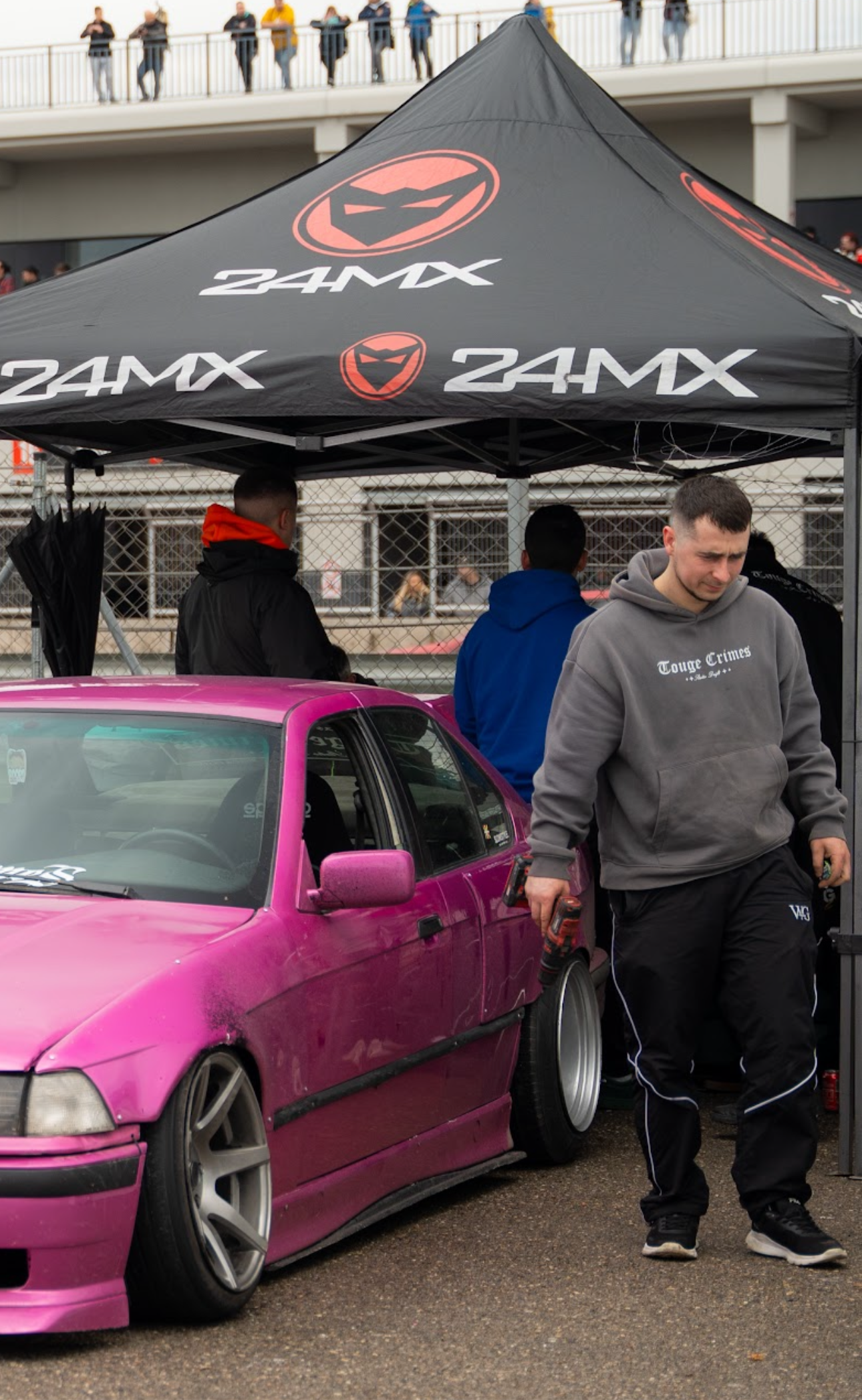 SUDADERA TOUGE CRIMES